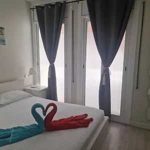 Barcelona, De 2 Habitaciones. L’Hospitalet de Llobregat